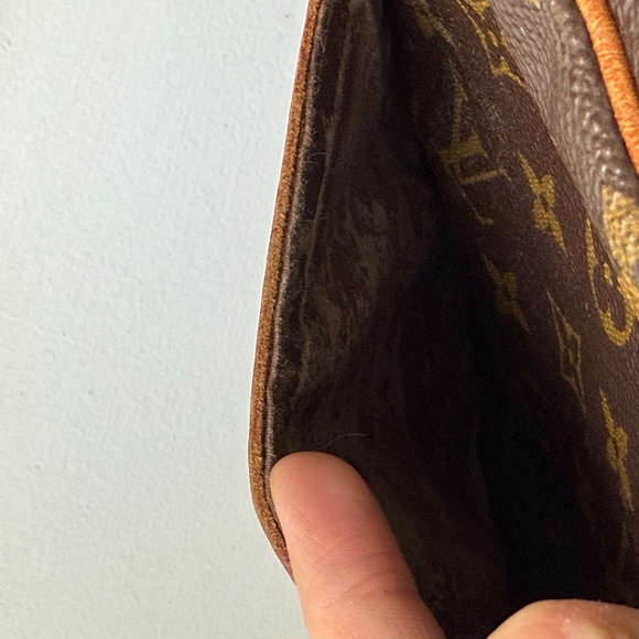 Louis Vuitton Vintage DANUBE crossbody - Picture 2 of 9